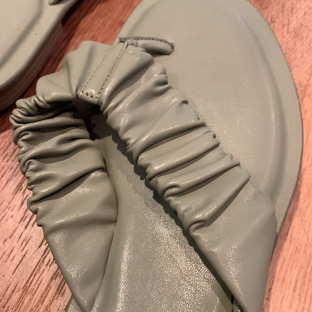 A New Day Ruffle Sandals - Picture 3 of 3